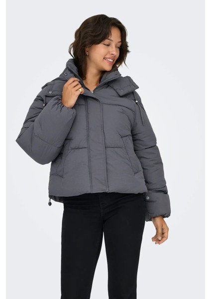 Kadın Kapüşonlu Çift Cepli Şişme Mont 15322013 Gri