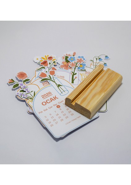 2026 Yılı Ahşap Standlı Masaüstü Takvimi, Minimal Çiçek Temalı Takvim, 8X12 cm