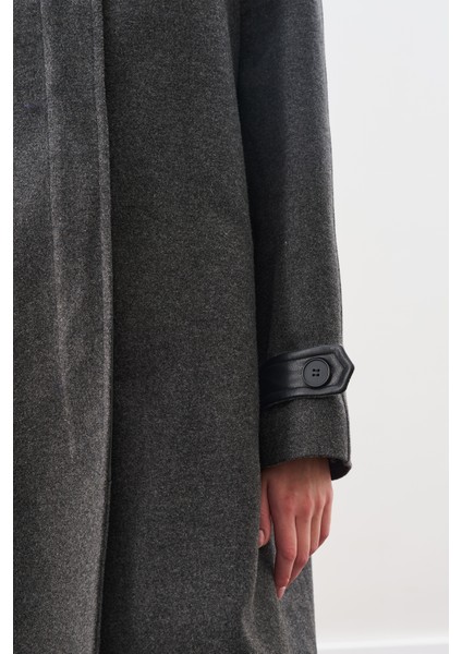 Deri Detaylı Kaşe Kaban Antrasit indirimleri