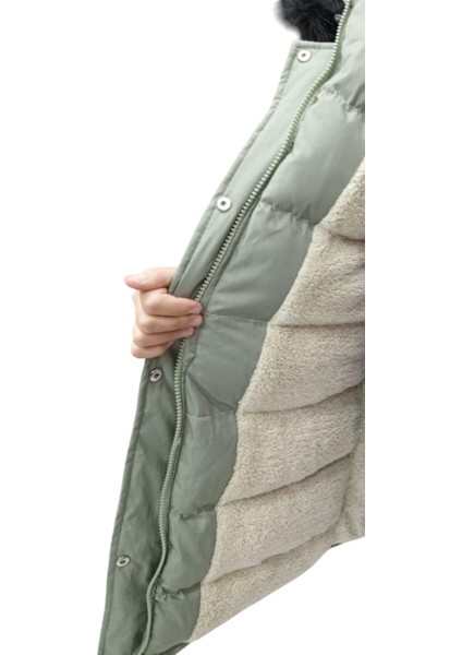 Kız Çocuk Mint Yeşili Kapüşonu Kürklü Içi Peluş Astarlı Fermuar Çıtçıt Kapamalı Midi Boy Şişme Mont fırsatları