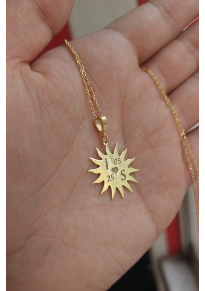 925 Ayar Gümüş 24 Ayar Altın Kaplama Harfli Güneş Kolye