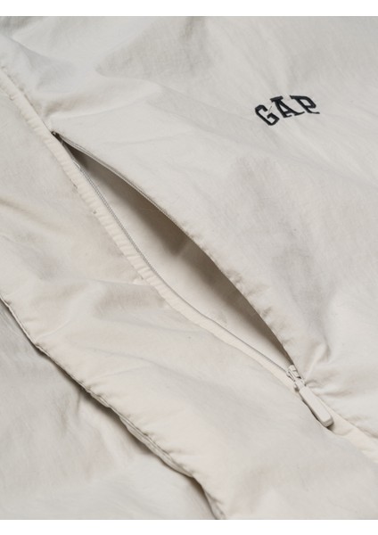 Erkek Kırık Beyaz Gap Logo Kapüşonlu Mont