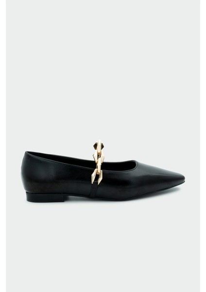 Dennis Siyah Zincir Detaylı Düz Babet