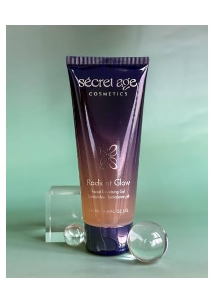 Secret Age Cosmetics Canlandırıcı Yüz Temizleme Jeli