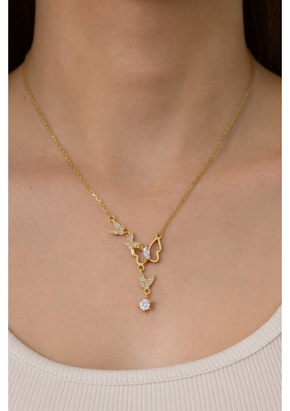 Zarif Altın Renk Kelebek Figürlü Kadın Kolye – Işıltılı Zirkon Taşlı Kararmaz Çelik Zincir – Şık, Modern ve Göz Alıcı Takı | Günlük Kombin, Özel Gün, Sevgiliye Hediye Için Mükemmel Seçim | fiyatları