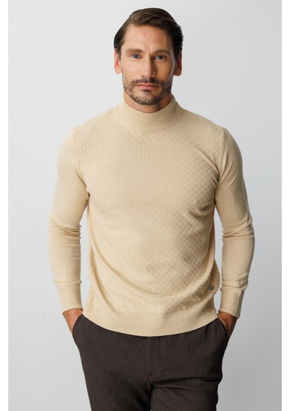 Bej Standart Fit Dar Kalıp Yarım Balıkçı Düz Uzun Kollu Triko