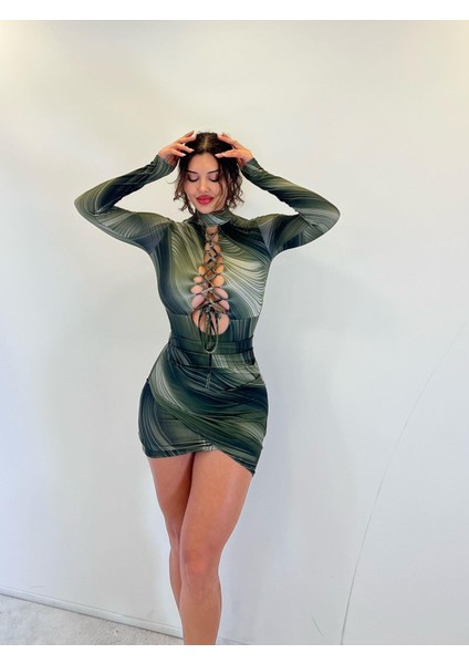 Yeşil Geometrik Desenli Mikro Kumaş Mini Elbise
