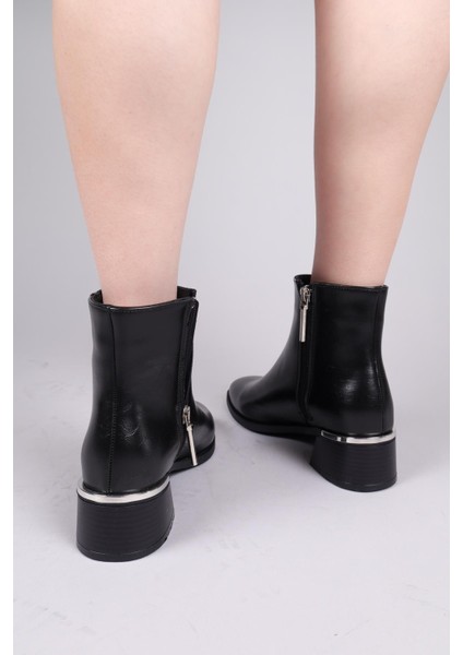 Benella Düz Alçak Topuklu Bot Siyah fırsatları
