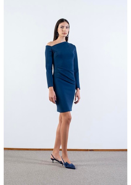 Dreyfus Asimetrik Yaka Drapeli Elbise Petrol fiyatları