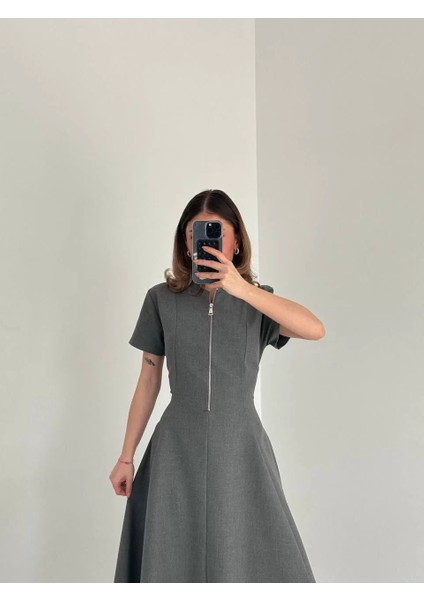 Kısa Kollu Önden Fermuarlı Çan Etekli Uzun Elbise - Antrasit indirimleri