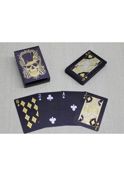 Altın Kurukafa Tasarımlı Siyah Iskambil Oyun Kartı