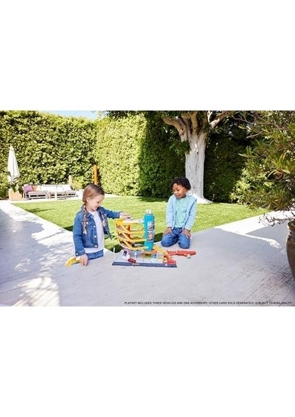 Oyuncak Araçlar ve Oyun Seti, 5 Seviyeli Ulaşım Merkezi, Çocuk ve Arabayla Etkinleştirilen Özellikler, 1:64 Ölçekli Taksi, Tekne ve ve Gıda Satıcısı fiyatları