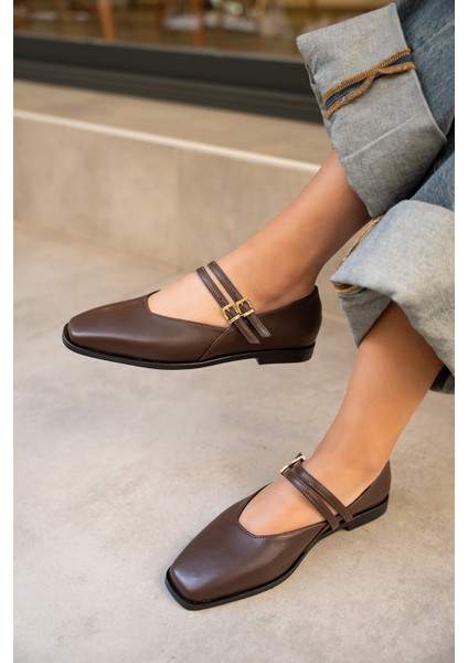 Jadon Acı Kahve Deri Çift Toka Detaylı Babet modelleri