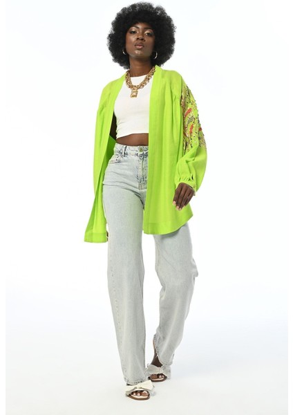 Kolları ve Sırtı Nakışlı Kimono indirimleri