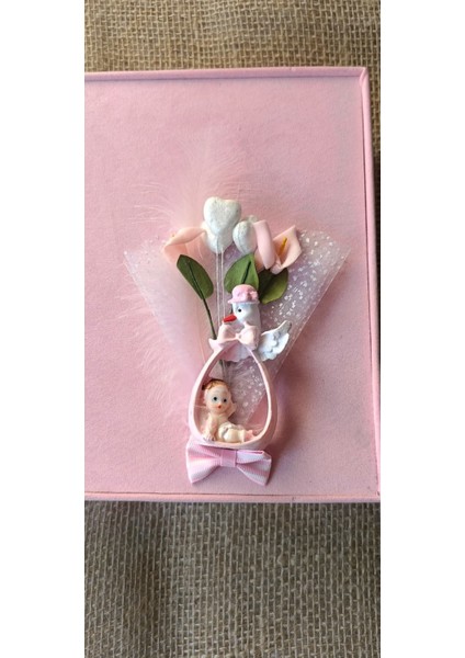 Hoşgeldin Bebek Çikolata Kutusu – Pembe | Yıldız ve Çocuk Figürlü, 24 Bölmeli fiyatları