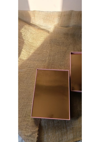 Hoşgeldin Bebek Çikolata Kutusu – Pembe | Yıldız ve Çocuk Figürlü, 24 Bölmeli modelleri