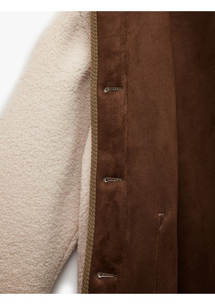 Uzun Kollu Kapüşonlu Süet Astarlı Cepli Düğmeli Peluş Kaban