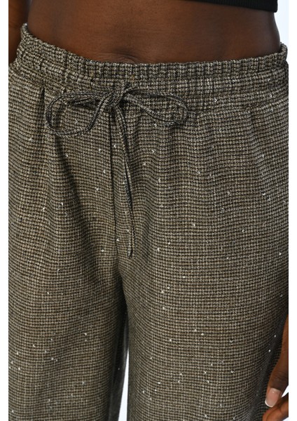 Kadın Beli Lastikli Bol Paça Pul Işlemeli Pantolon modelleri