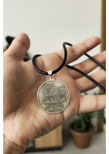 925 Ayar Gümüş Deri Kordonlu Nazar Duası Kolye