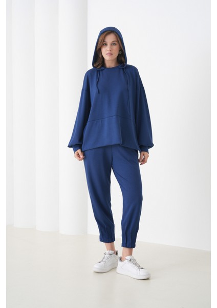 Kadın Oversize Kapüşonlu Sweatshirt Pileli Tasarım Pantolonlu Tesettüre Uygun Eşofman Takımı
