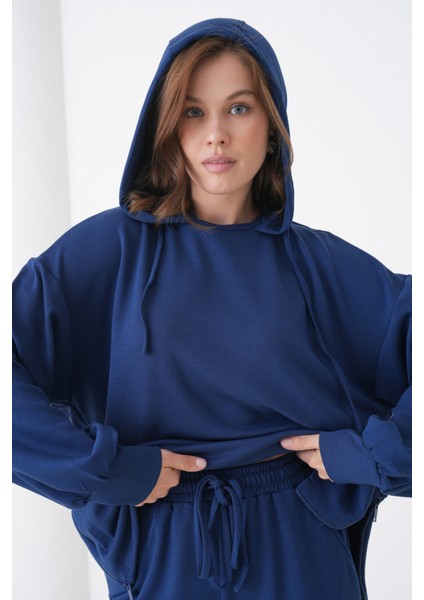 Kadın Oversize Kapüşonlu Sweatshirt Pileli Tasarım Pantolonlu Tesettüre Uygun Eşofman Takımı fiyatları