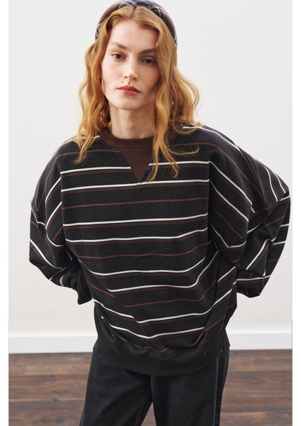 Oversıze Çizgili Sweatshırt Siyah fiyatları