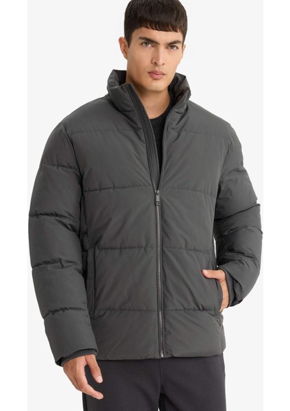 Su İtici Regular Fit Dik Yaka Fermuarlı Cepli Mont E9991AX25WN