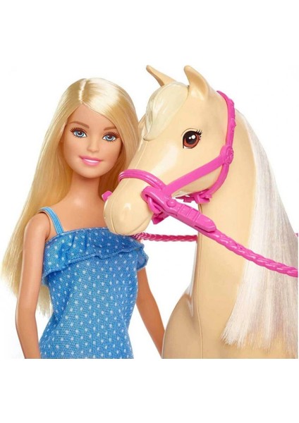 Barbie Bebek ve Güzel Atı Oyun Seti modelleri