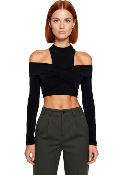 Kadın Moda Şık Üst Giyim Crop Dik Yaka Fitted Kalıp Örme Pencere Cut Out Detaylı Bluz fiyatları