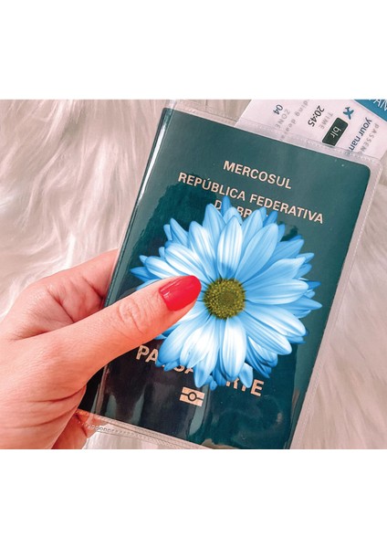 Tüm Ülke Pasaportları ile Uyumlu Şeffaf Pvc Baskılı Cepli Pasaport Kılıfı Kabı - Mavi Papatya