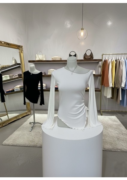 Şık Kadın Ekru Yan Bağcıklı Uzun Kollu Bluz