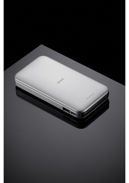 Power Bank L791 USB ve Usb-C Kablolu Şarj Cihazı fiyatları