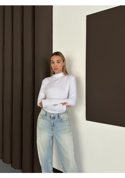 Kadın Parmak Detaylı Body