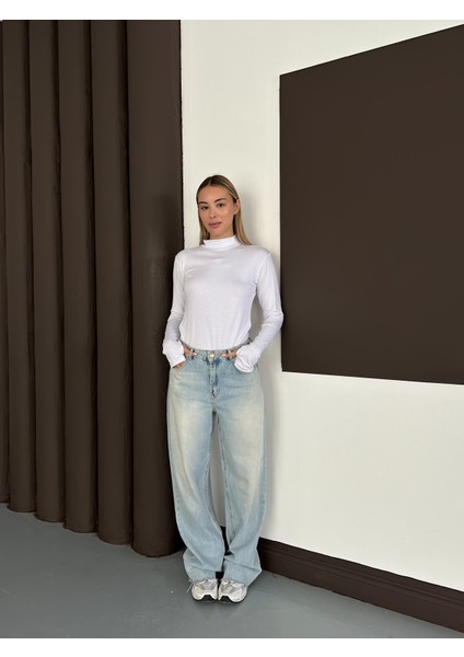 Kadın Parmak Detaylı Body fırsatları