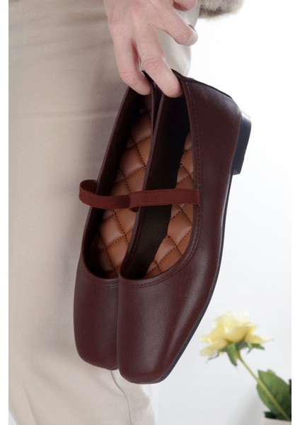 Kare Burunlu Balerin Kadın Babet fiyatları