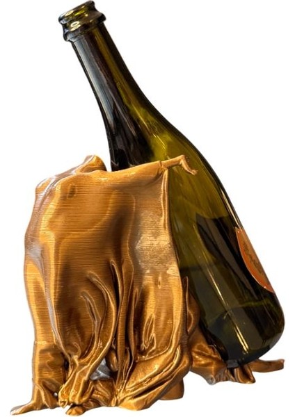 Kadın Silüeti Şaraplık - El Işçiliği ile Boyama fırsatları