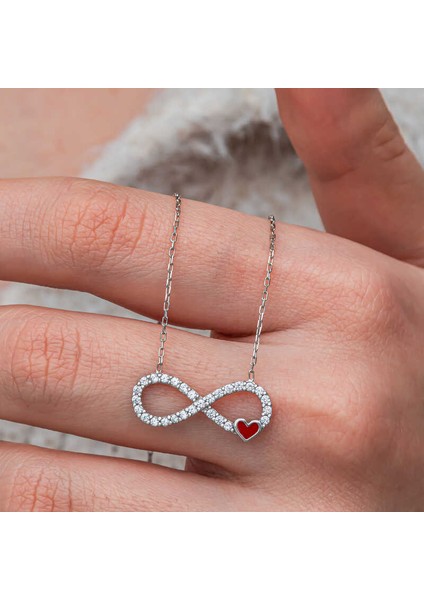 Gümüş Sonsuzluk Kırmızı Kalpli Kadın Kolye
