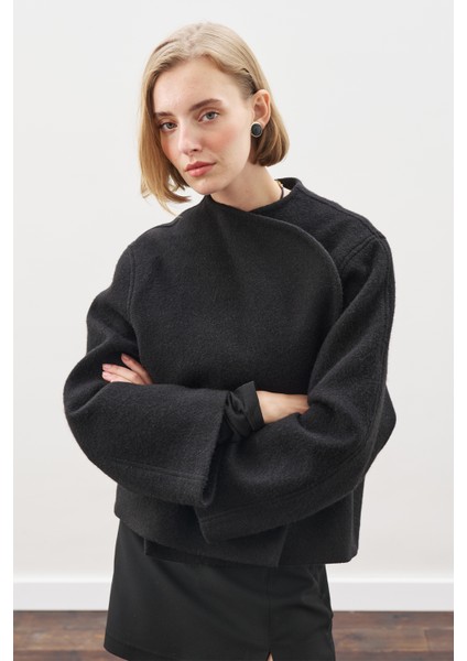 Yünlü Kısa Ceket Siyah fırsatları