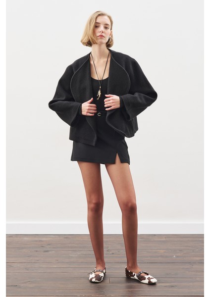 Yünlü Kısa Ceket Siyah indirimleri