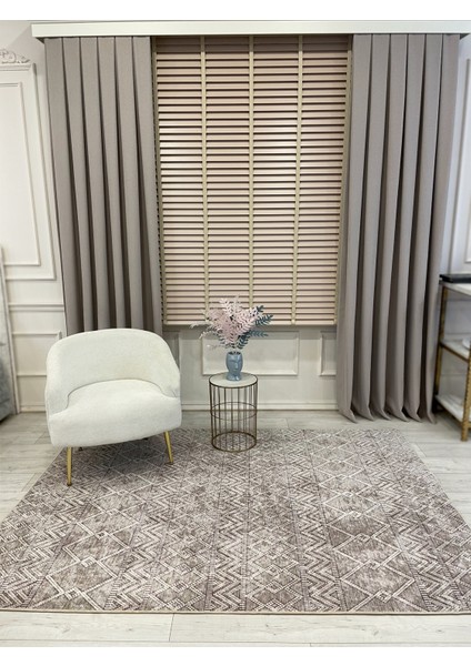 Bej Renk Iskandinav Tarzı Kilim Desenli Yolluk Lateks Halı