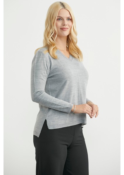Arkası Uzun V Yaka Triko Kazak - Gri fırsatları