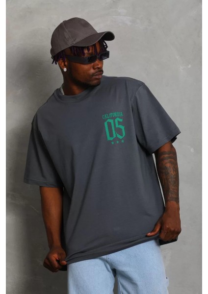 Unisex Oversize Baskılı Bisiklet Yaka T-Shirt - Füme fırsatları