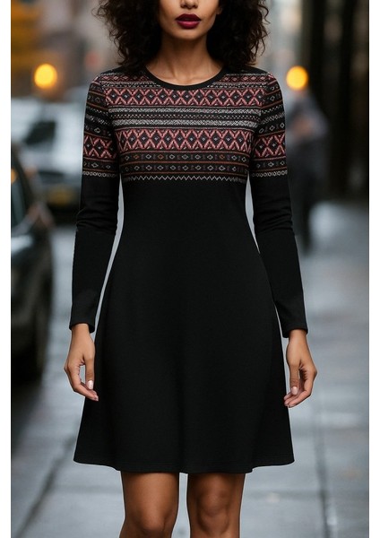 Kadın Uzun Kollu Bisiklet Yaka Etnik Desenli Kısa Şardonlu Dalgıç Elbise