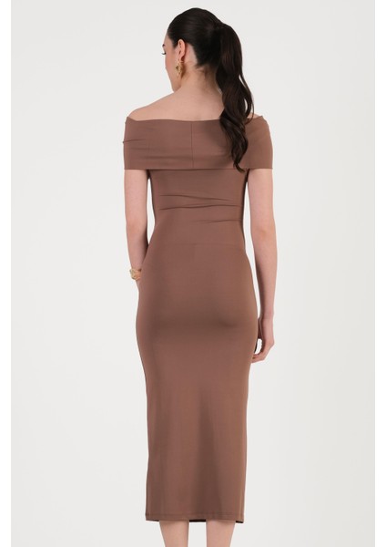 Delciso Kayık Yaka Omuzları Açık Elbse Sütlü Kahve modelleri