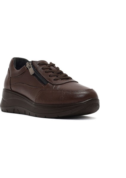 Kadın Kahverengi Bağcıklı Kalın Tabanlı Deri Sneaker 25AFD501718