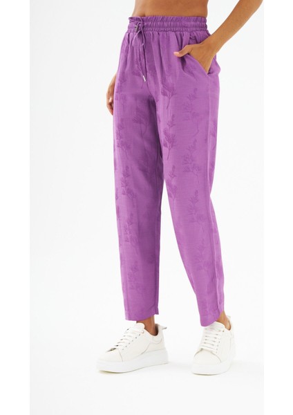 Jakarlı Kumaş Çiçek Desenli Rahat Kalıp Pantolon