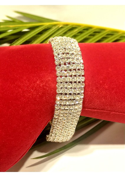 Gümüş Renk Gösterişli Figürlü Parlak Bileklik fiyatları