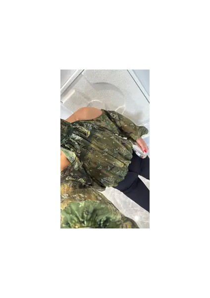 Desenli Düşük Omuzlu Belden Lastikli Şifon Bluz fırsatları