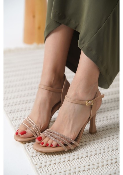 Lilia Kadın Nude Taşlı Sandalet