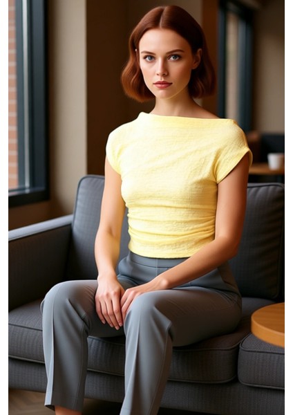 Büzgülü Detaylı Örme Bluz Yazın Rahatlığı ve Şıklığı Profesyonel Görünüm Modern Stil